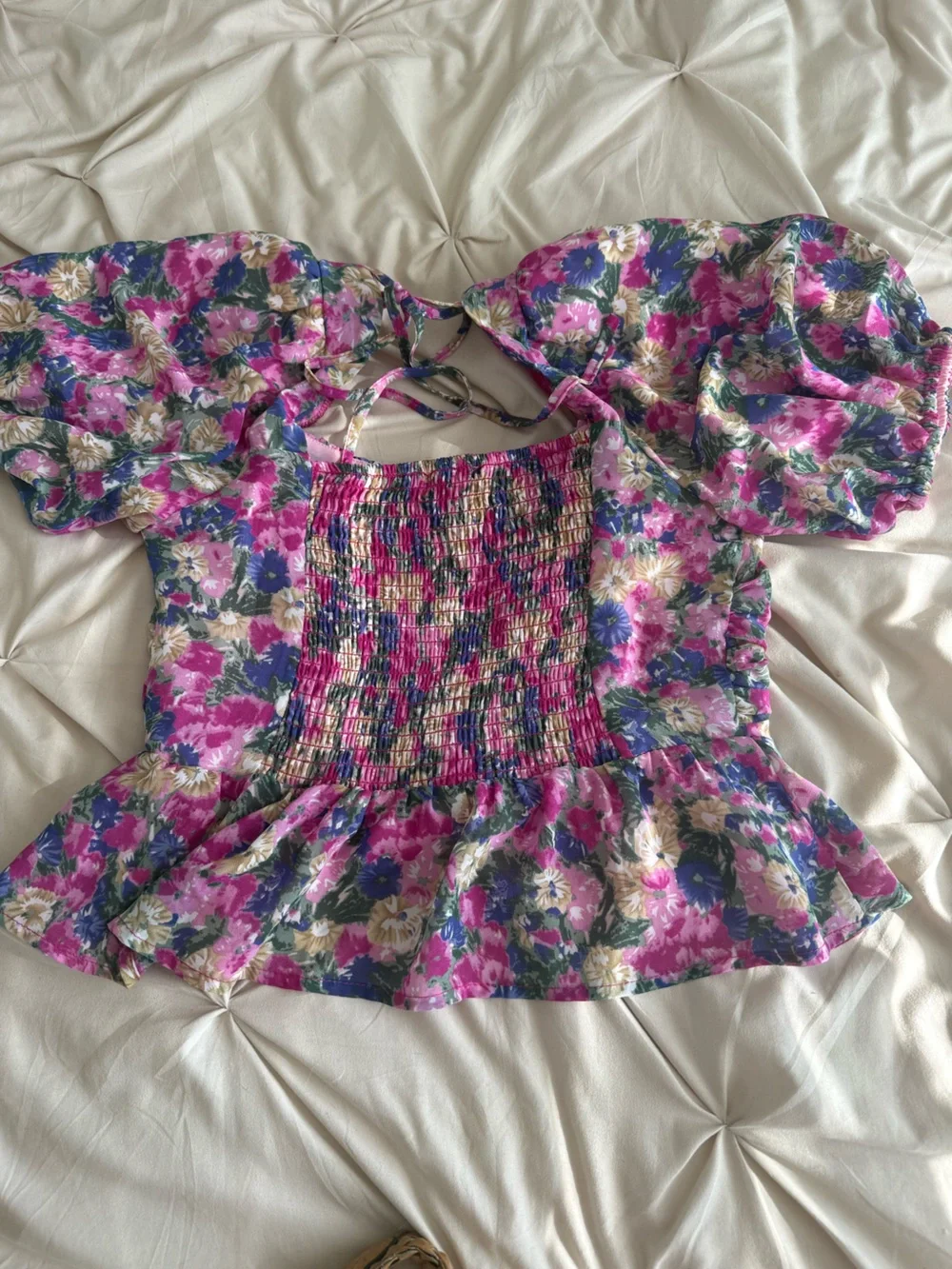 Astr Pink & Blue Floral Puff-Sleeve Peplum Top